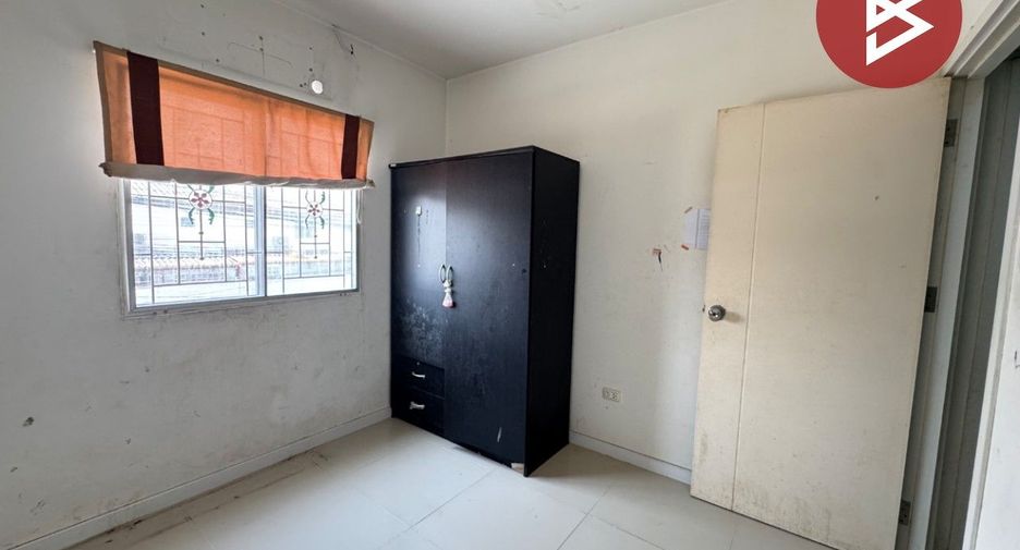 À vendre 3 chambres maison de ville à Mueang Pathum Thani, Pathum Thani