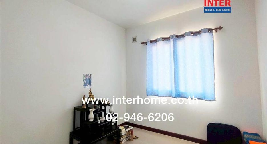 For sale 3 bedrooms townhouse in Mueang Pathum Thani, Pathum Thani