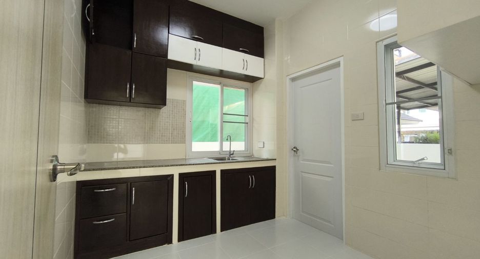 For sale 3 bedrooms house in San Sai, Chiang Mai