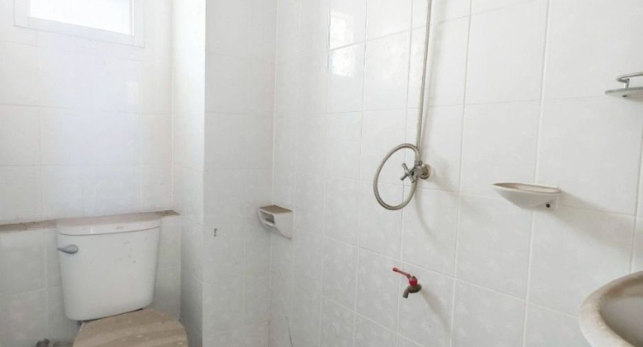 For sale retail Space in Mueang Samut Sakhon, Samut Sakhon