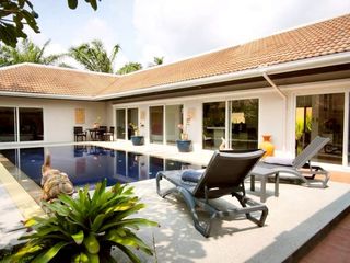 Villa en alquiler de estudio en Bang Lamung, Chonburi