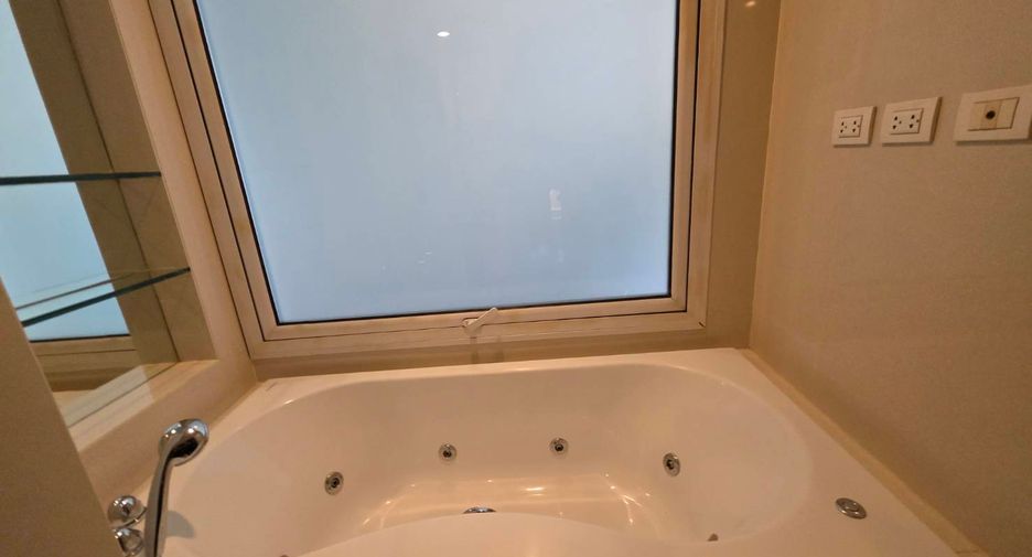 Продажа 2 спальни кондо в Патхум Щан, Бангкок