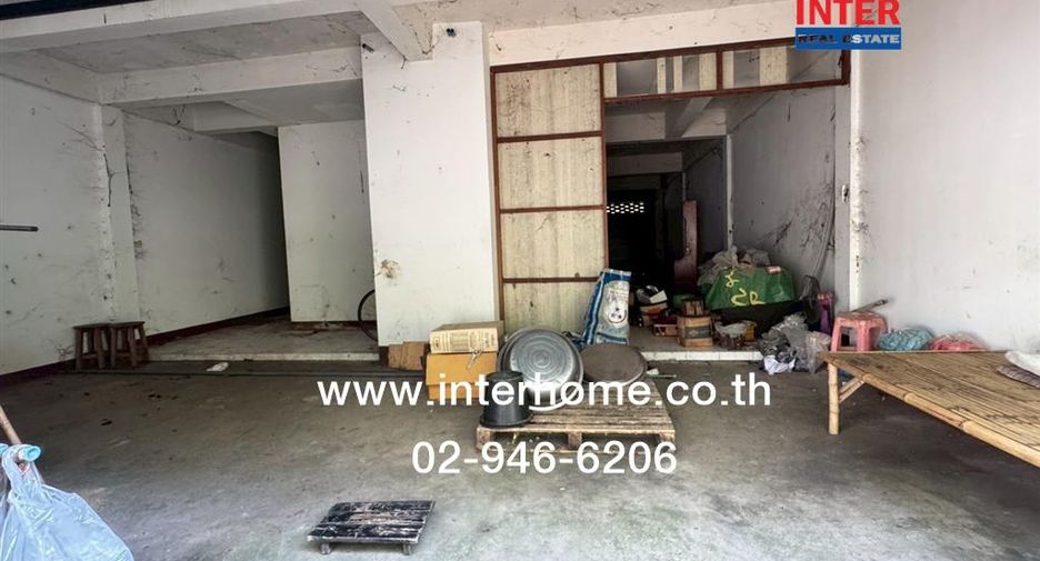 Gewerbefläche zum Kauf mit 2 Zimmer in Sung Noen, Nakhon Ratchasima