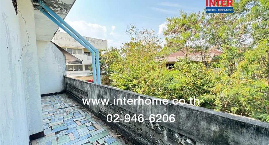 Gewerbefläche zum Kauf mit 2 Zimmer in Sung Noen, Nakhon Ratchasima