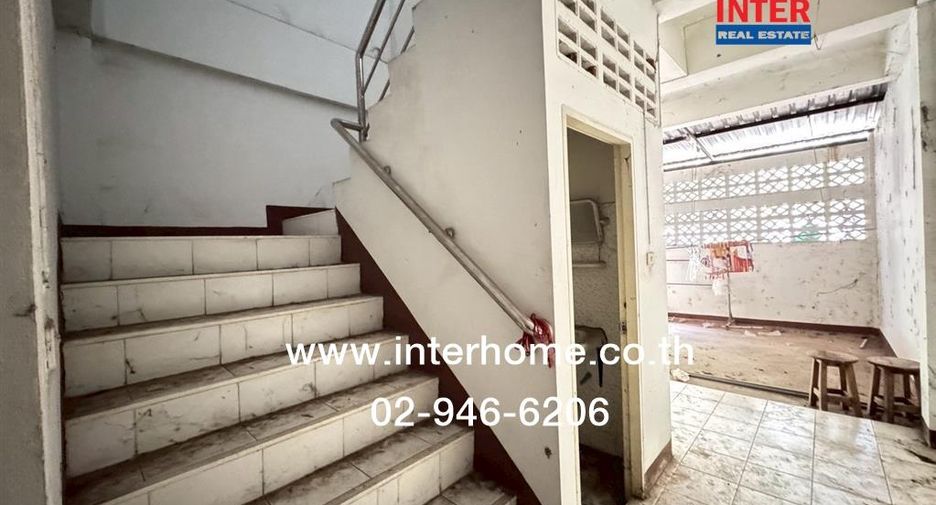 Gewerbefläche zum Kauf mit 2 Zimmer in Sung Noen, Nakhon Ratchasima