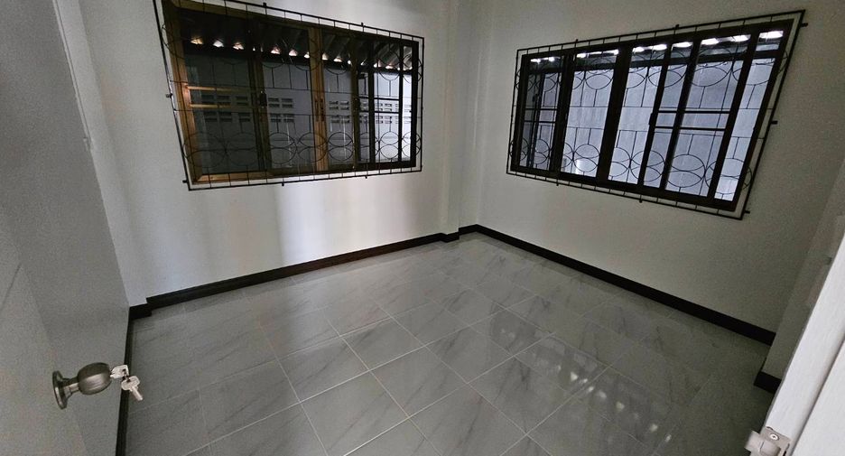 Продажа 2 спальни дом в Mueang Lampang, Lampang