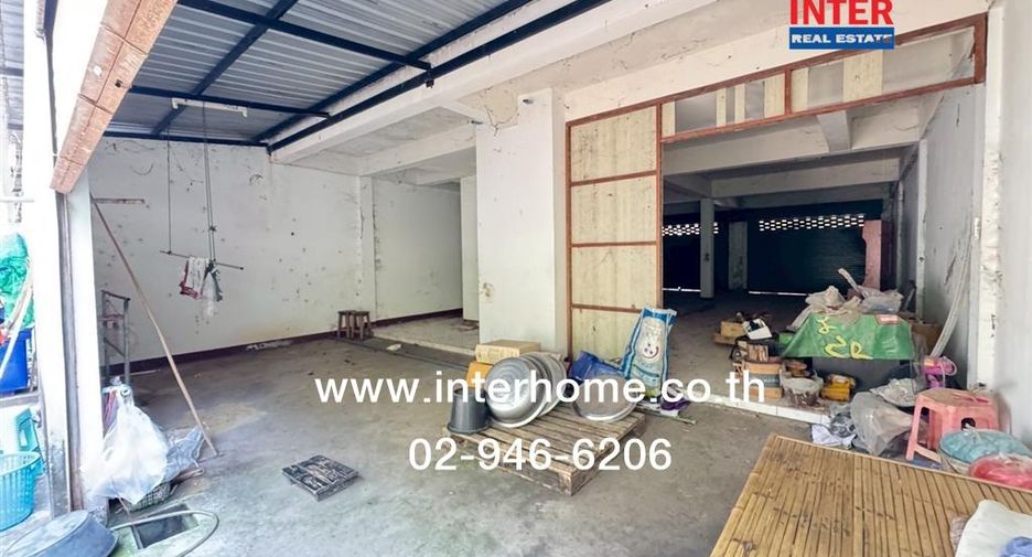 For sale 2 bedrooms retail Space in Sung Noen, Nakhon Ratchasima
