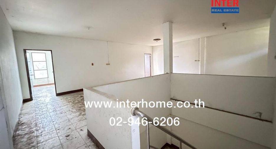 For sale 2 bedrooms retail Space in Sung Noen, Nakhon Ratchasima