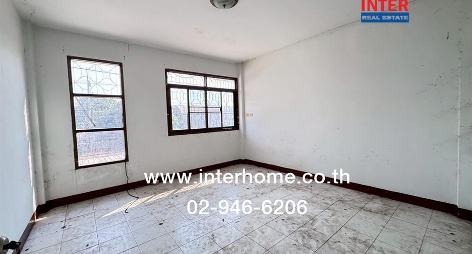 For sale 2 bedrooms retail Space in Sung Noen, Nakhon Ratchasima