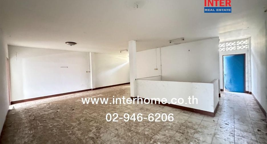 For sale 2 bedrooms retail Space in Sung Noen, Nakhon Ratchasima