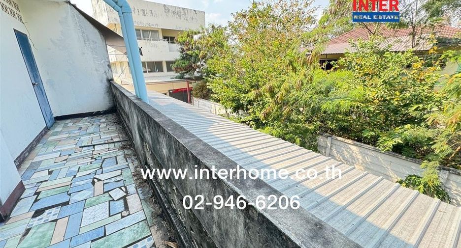 For sale 2 bedrooms retail Space in Sung Noen, Nakhon Ratchasima