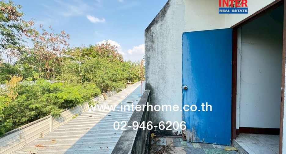For sale 2 bedrooms retail Space in Sung Noen, Nakhon Ratchasima