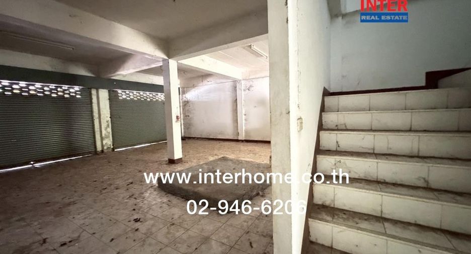 For sale 2 bedrooms retail Space in Sung Noen, Nakhon Ratchasima