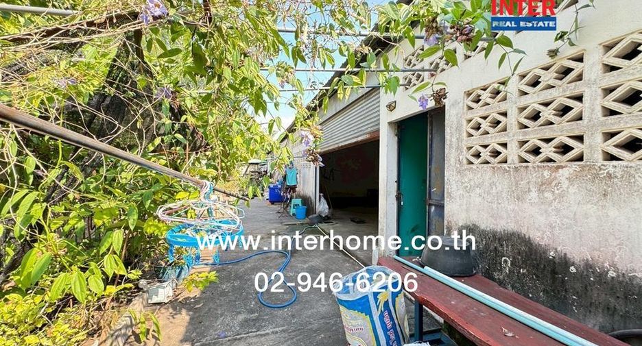 For sale 2 bedrooms retail Space in Sung Noen, Nakhon Ratchasima