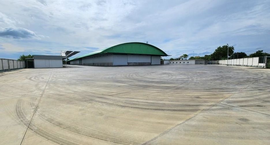 À louer entrepôt à Lam Luk Ka, Pathum Thani