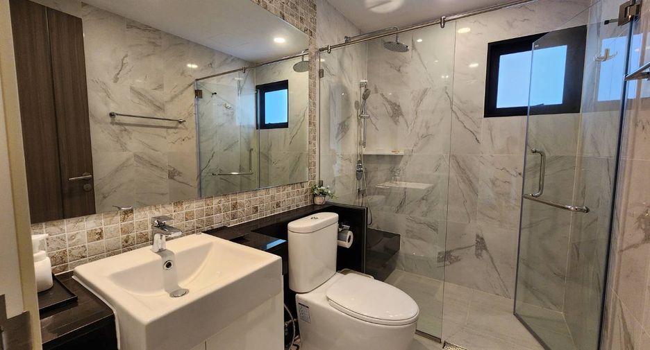 Wohnung zur Miete mit 2 Zimmer in Khlong San, Bangkok