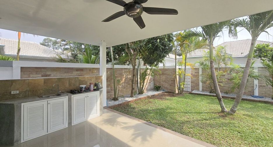 Casa en venta de 3 habitaciones en Bang Lamung, Chonburi