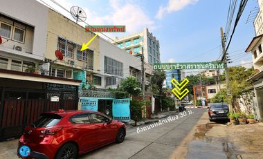 Casa adosada en venta de 5 habitaciones en Sathon, Bangkok