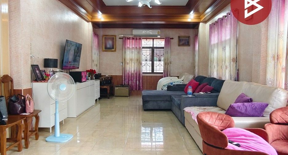 For sale 5 bedrooms house in Lan Saka, Nakhon Si Thammarat