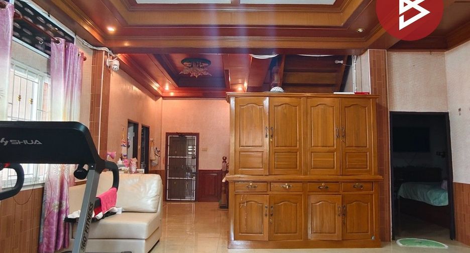 For sale 5 bedrooms house in Lan Saka, Nakhon Si Thammarat