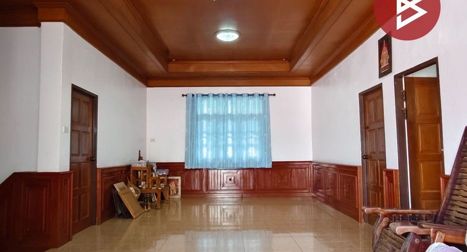 For sale 5 bedrooms house in Lan Saka, Nakhon Si Thammarat
