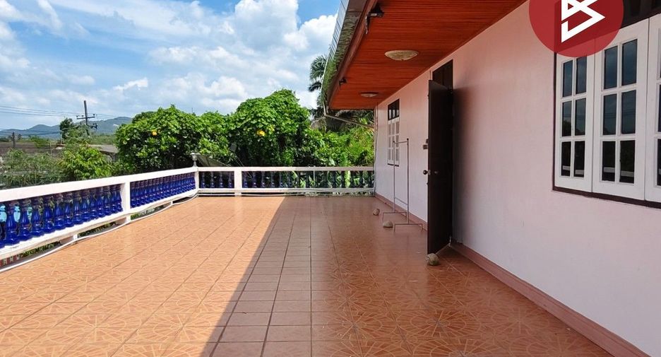 For sale 5 bedrooms house in Lan Saka, Nakhon Si Thammarat