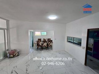 For sale 3 bedrooms townhouse in Lat Phrao, Bangkok