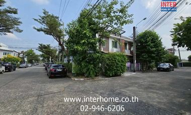 For sale 3 bedrooms townhouse in Lat Phrao, Bangkok
