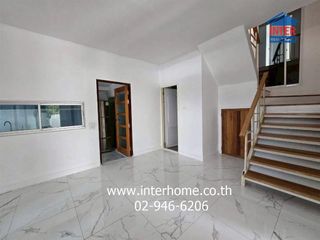 For sale 3 bedrooms townhouse in Lat Phrao, Bangkok