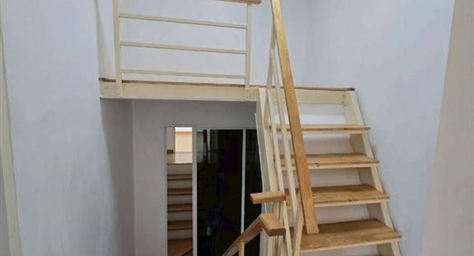 For sale 3 bedrooms townhouse in Lat Phrao, Bangkok