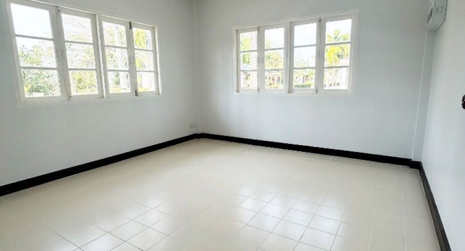 Haus zum Kauf mit 3 Zimmer in Klaeng, Rayong