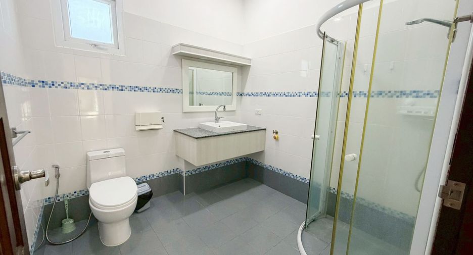 For rent and for sale 3 bedrooms villa in East Pattaya, Pattaya