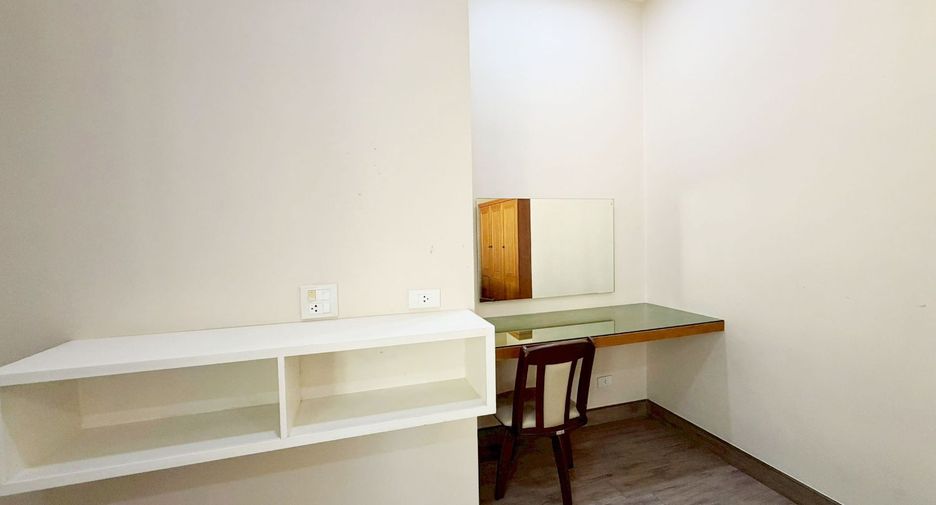 For rent and for sale 3 bedrooms villa in East Pattaya, Pattaya