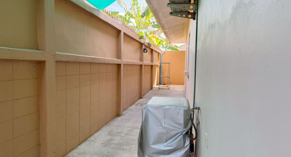 For rent and for sale 3 bedrooms villa in East Pattaya, Pattaya