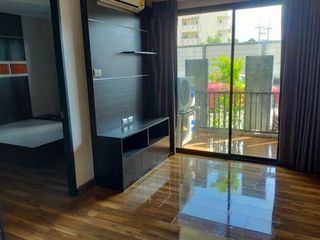 Condo en venta de 1 habitaciones en Ban Bueng, Chonburi