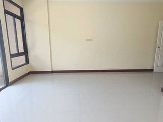 Casa adosada en venta de 2 habitaciones en Hat Yai, Songkhla