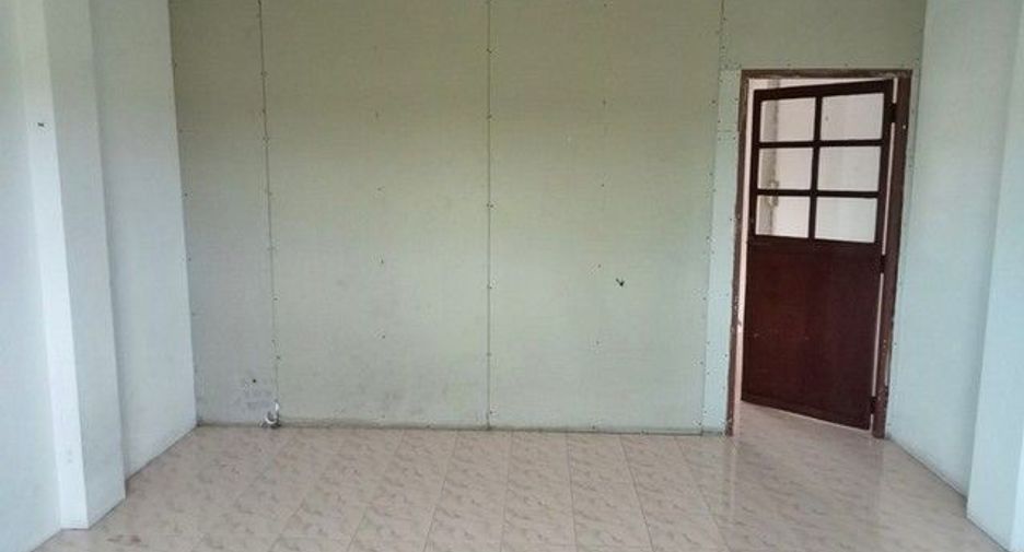Gewerbefläche zum Kauf mit 1 Zimmer in Mueang Samut Sakhon, Samut Sakhon