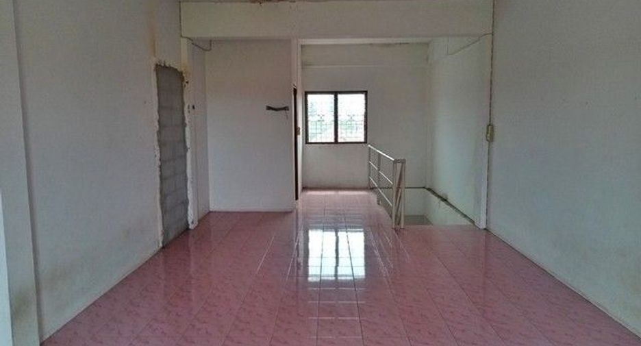 Gewerbefläche zum Kauf mit 1 Zimmer in Mueang Samut Sakhon, Samut Sakhon