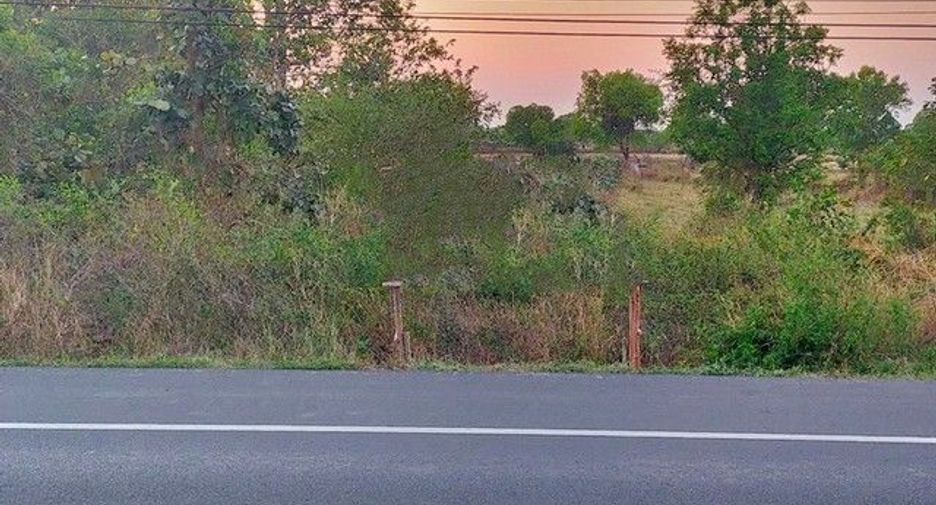 For sale land in Sanom, Surin