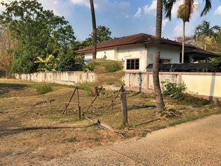 出售 土地 在 Sanom, Surin