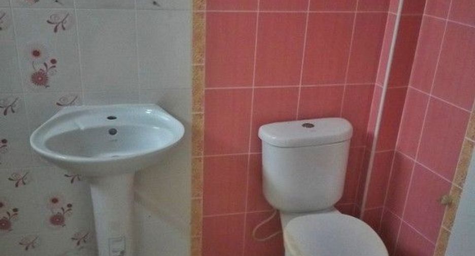 Gewerbefläche zum Kauf mit 1 Zimmer in Mueang Buriram, Buriram