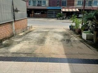出售 2 卧室 商业空间 在 Hat Yai, Songkhla