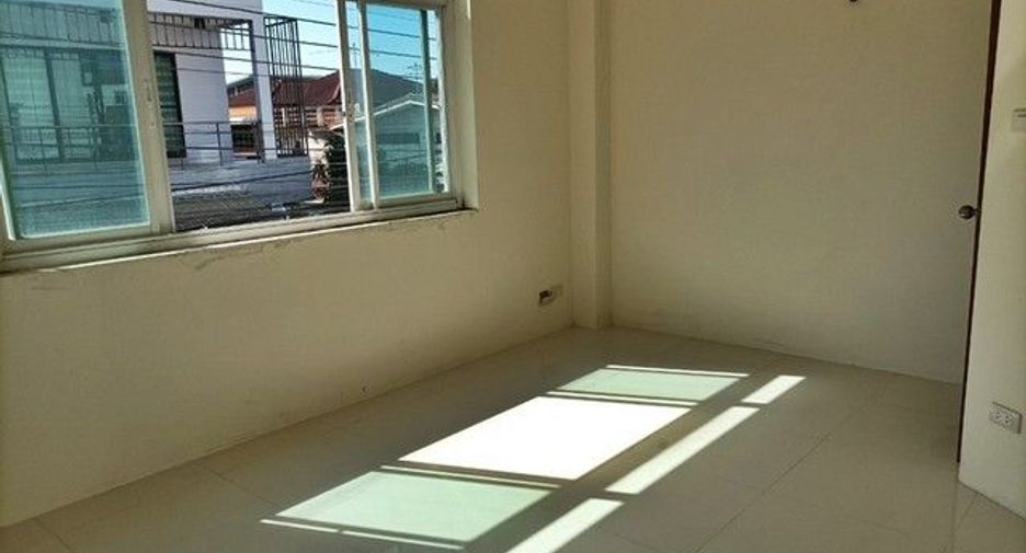 For sale 1 Beds townhouse in Chok Chai, Nakhon Ratchasima