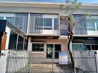 For sale 1 bed townhouse in Bang Phli, Samut Prakan