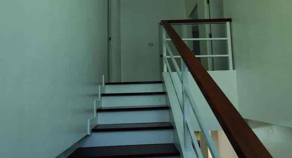 For rent 4 bedrooms villa in Bang Lamung, Chonburi