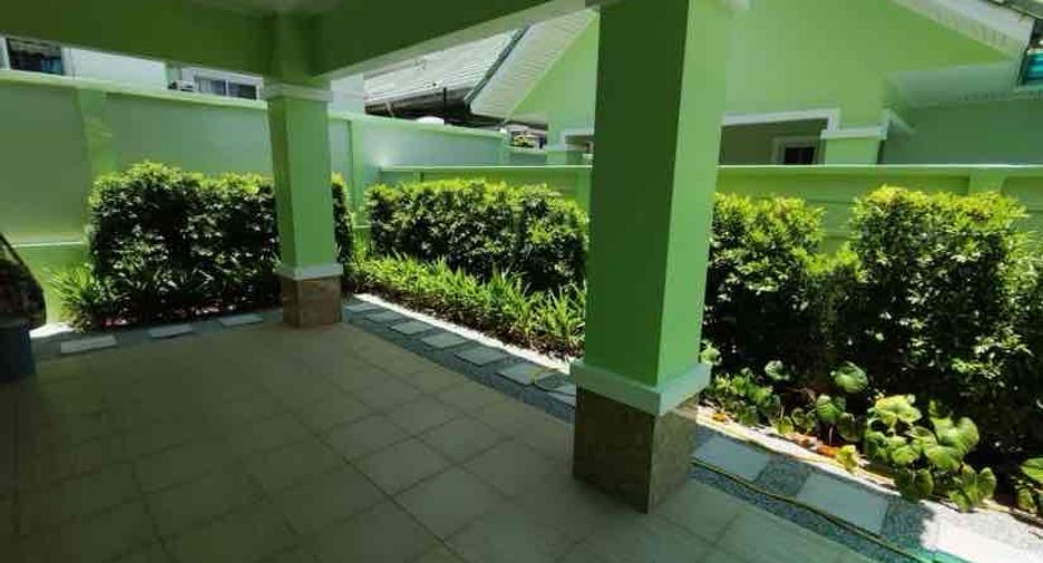 For rent 4 bedrooms villa in Bang Lamung, Chonburi