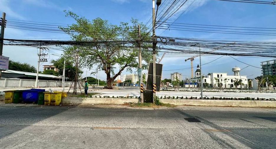 À vendre terrain à Mueang Chon Buri, Chonburi