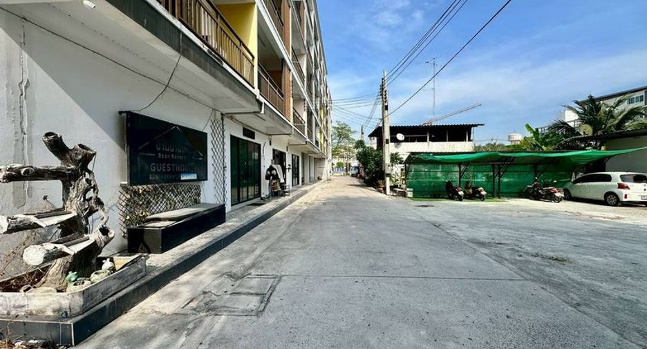 À vendre terrain à Mueang Chon Buri, Chonburi