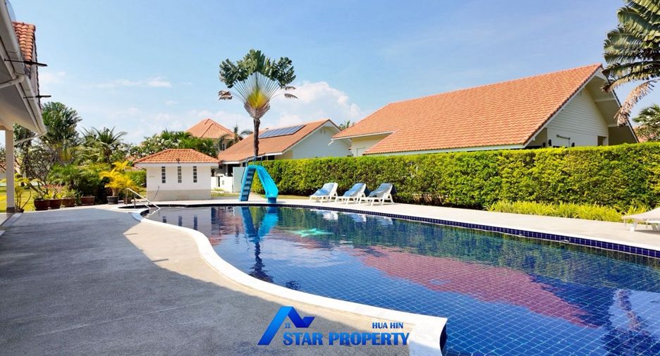 Villa zum Kauf mit 4 Zimmer in Cha Am, Phetchaburi