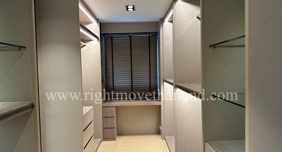 For rent and for sale 3 bedrooms condo in Khlong Toei, Bangkok